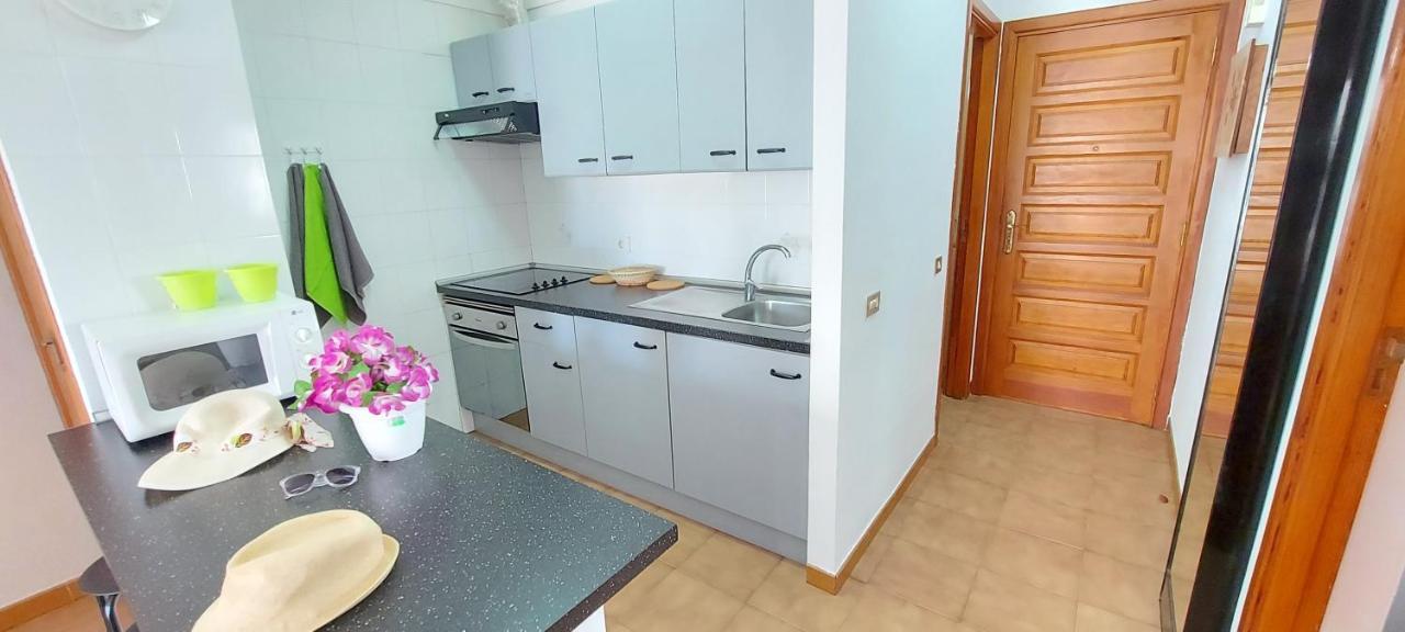 Los Cristianos Apartment, 1 Bedroom Wifi Free & Big Terrace Exterior foto
